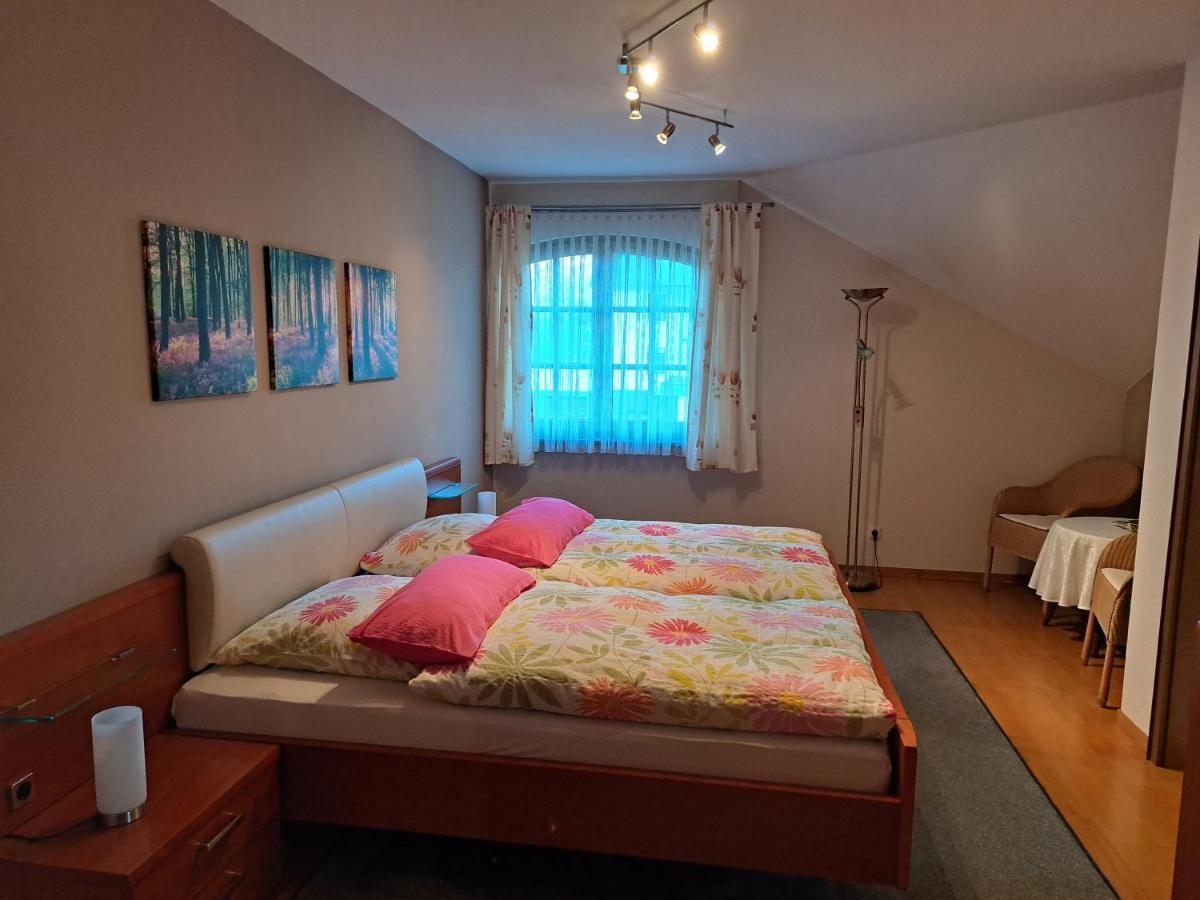 Pension Birgit Pazen Цельтинген-Рахтиг Экстерьер фото