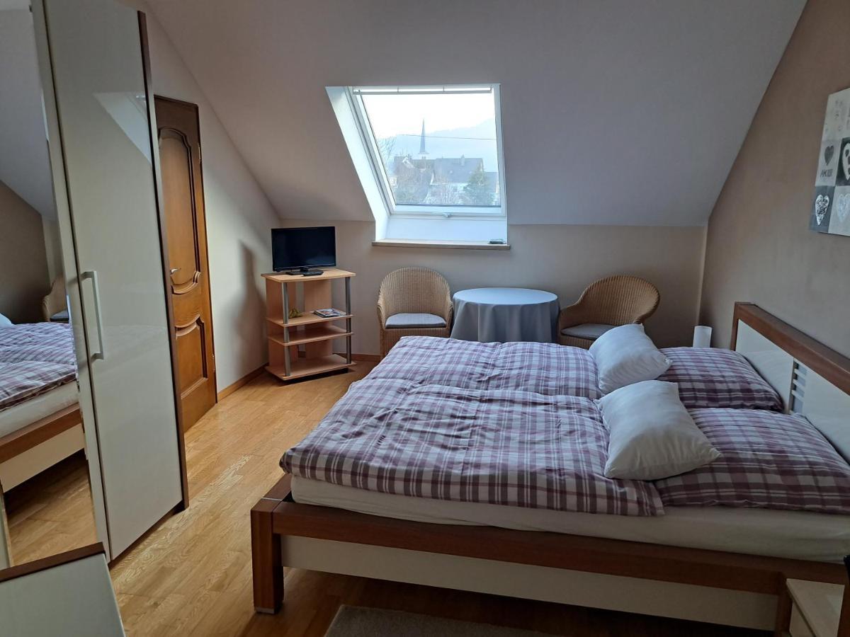 Pension Birgit Pazen Цельтинген-Рахтиг Экстерьер фото