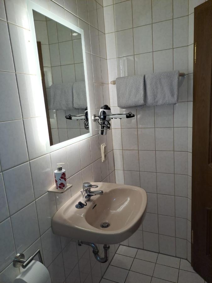 Pension Birgit Pazen Цельтинген-Рахтиг Экстерьер фото